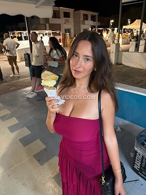 Cecilia Rose photo