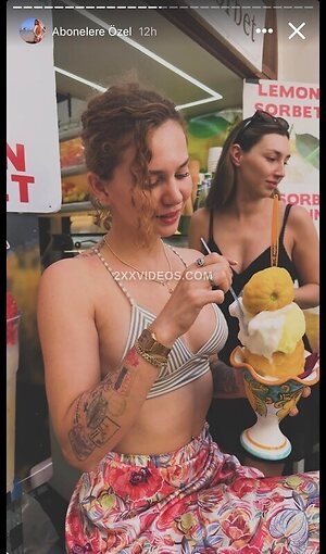 Ceren Yılmaz Nude Leaked Photo #11