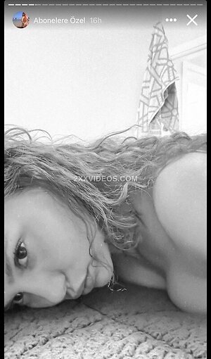 Ceren Yılmaz Nude Leaked Photo #12