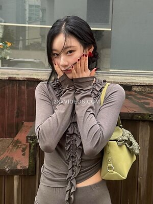 Chaeryeong photo
