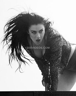 Charli XCX Nude Leaked Photo #3