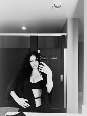 Charli XCX photo