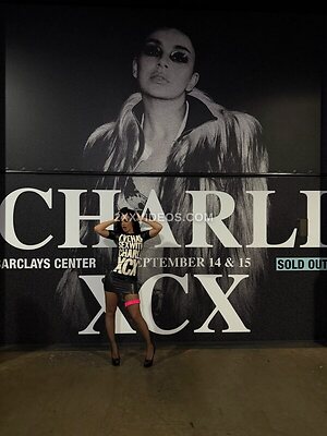 Charli XCX photo