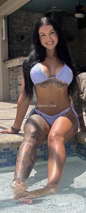 coachrachnicole Nude Leaked Photo #10