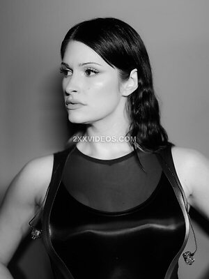 Courtney Laplante photo