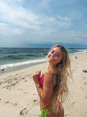 Crazycourtneyy Nude Leaked Photo #2