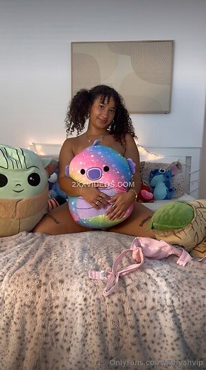 Curlybeanraver Nude Leaked Photo #11