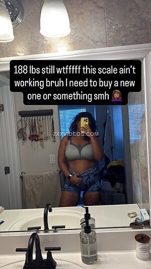 CurlyWurdy Nude Leaked Photo #33