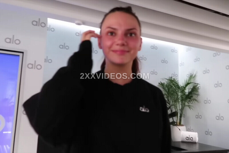 Dafne Keen photo
