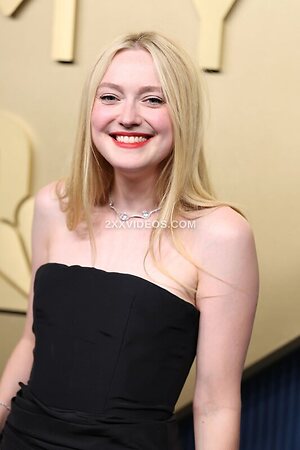Dakota Fanning photo
