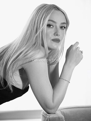 Dakota Fanning photo