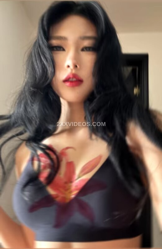 Daturakisses- Sacha Wang photo