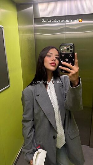 Demet Ozturk photo