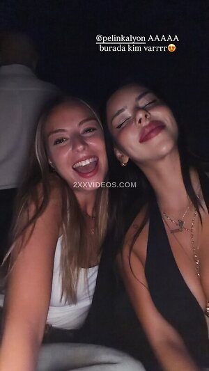 Demet Ozturk photo
