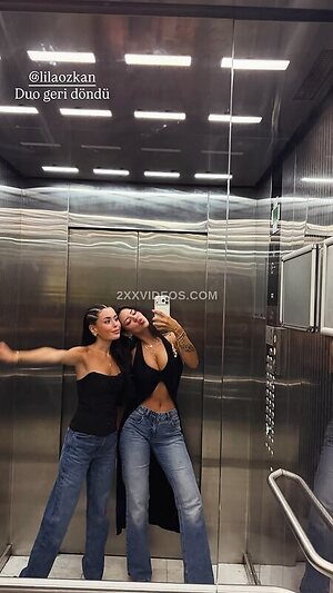 Demet Ozturk Nude Leaked Photo #97