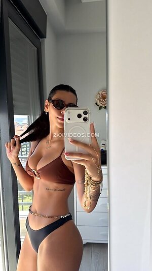 Demet Ozturk Nude Leaked Photo #110