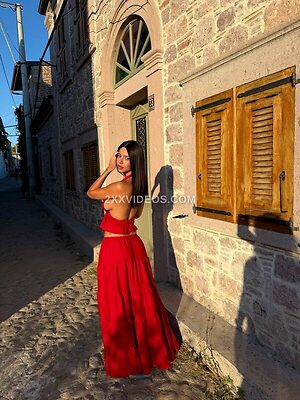 Demet Ozturk Nude Leaked Photo #119