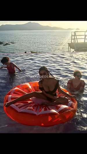 Demet Ozturk Nude Leaked Photo #166