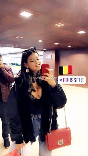 Demet Ozturk Nude Leaked Photo #171