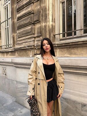Demet Ozturk photo