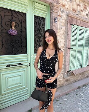 Demet Ozturk photo