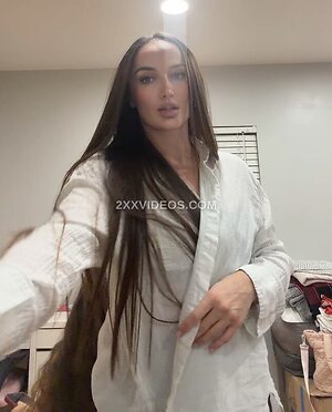 Diana Avsaragova photo