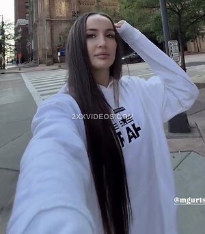 Diana Avsaragova photo