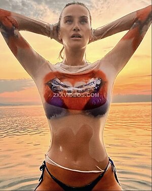 Didem Soydan Nude Leaked Photo #10