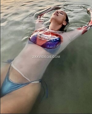 Didem Soydan Nude Leaked Photo #12