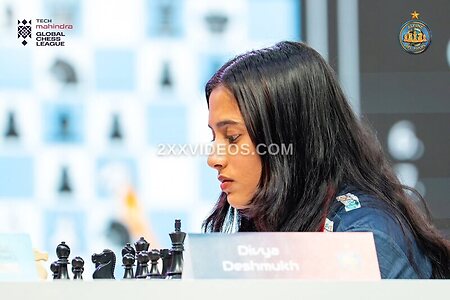 Divya Deshmukh photo