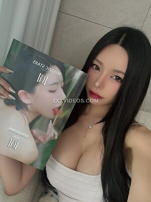 Dongeuran Nude Leaked Photo #9
