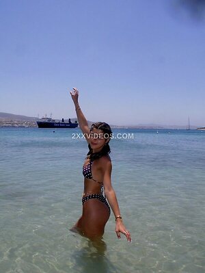 Donya Moshiri Nude Leaked Photo #22