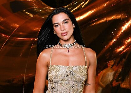 Dua Lipa photo