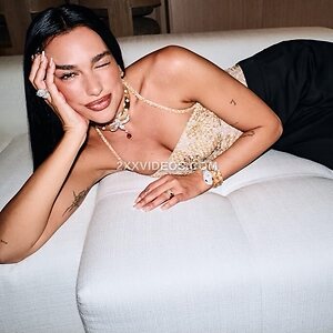 Dua Lipa photo