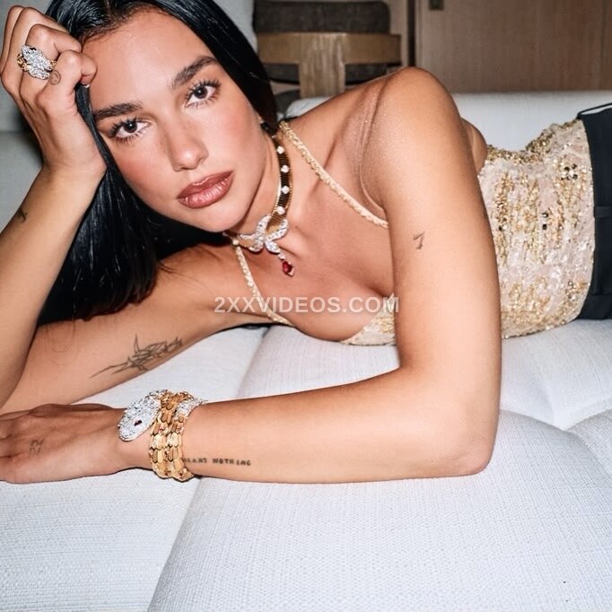 Dua Lipa photo