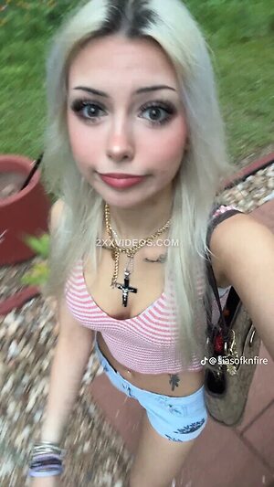 ealiesia Nude Leaked Photo #8