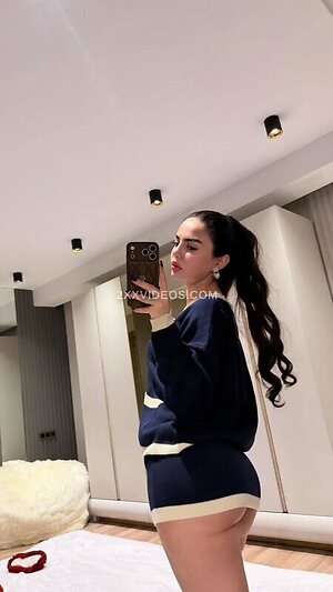 Ece Ronay @eceronayofficial