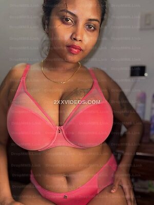 Elakkiya Nude Leaked Photo #13