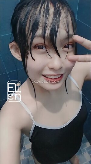 Elien Nude Leaked Photo #19