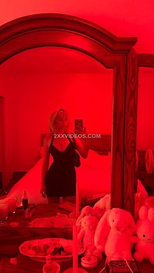 Ella Ballentine Nude Leaked Photo #29