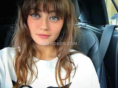 Ella Purnell Nude Leaked Photo #17