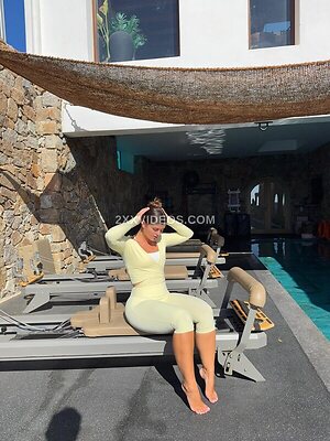 elle edwards Nude Leaked Photo #73