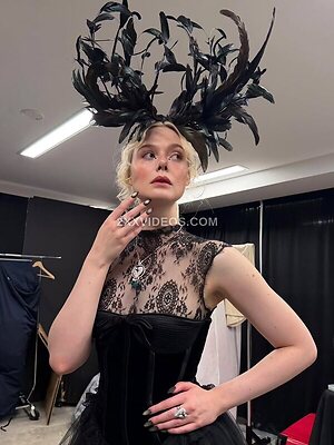 Elle Fanning photo