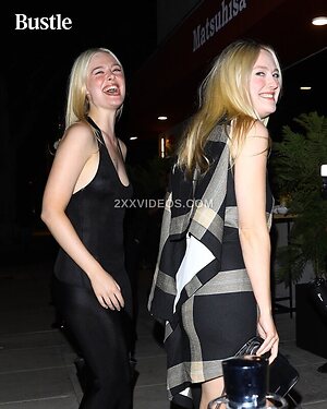 Elle Fanning photo