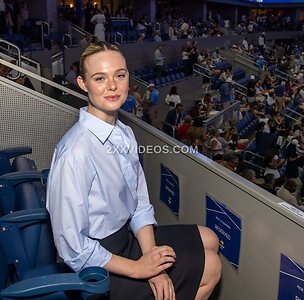 Elle Fanning photo