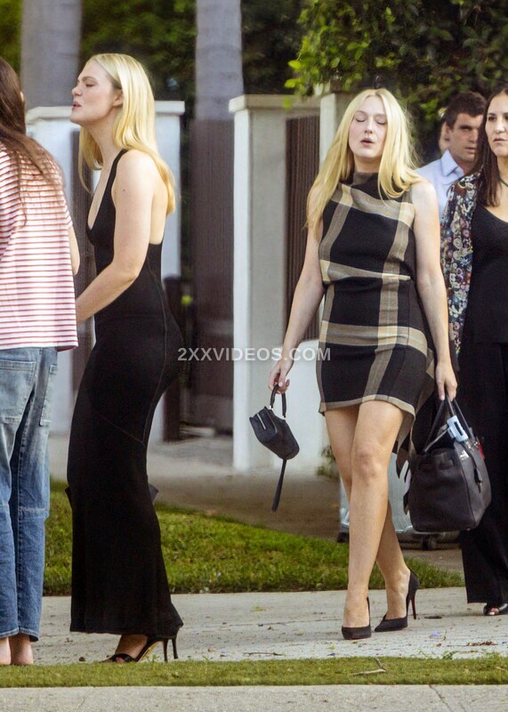 Elle Fanning photo