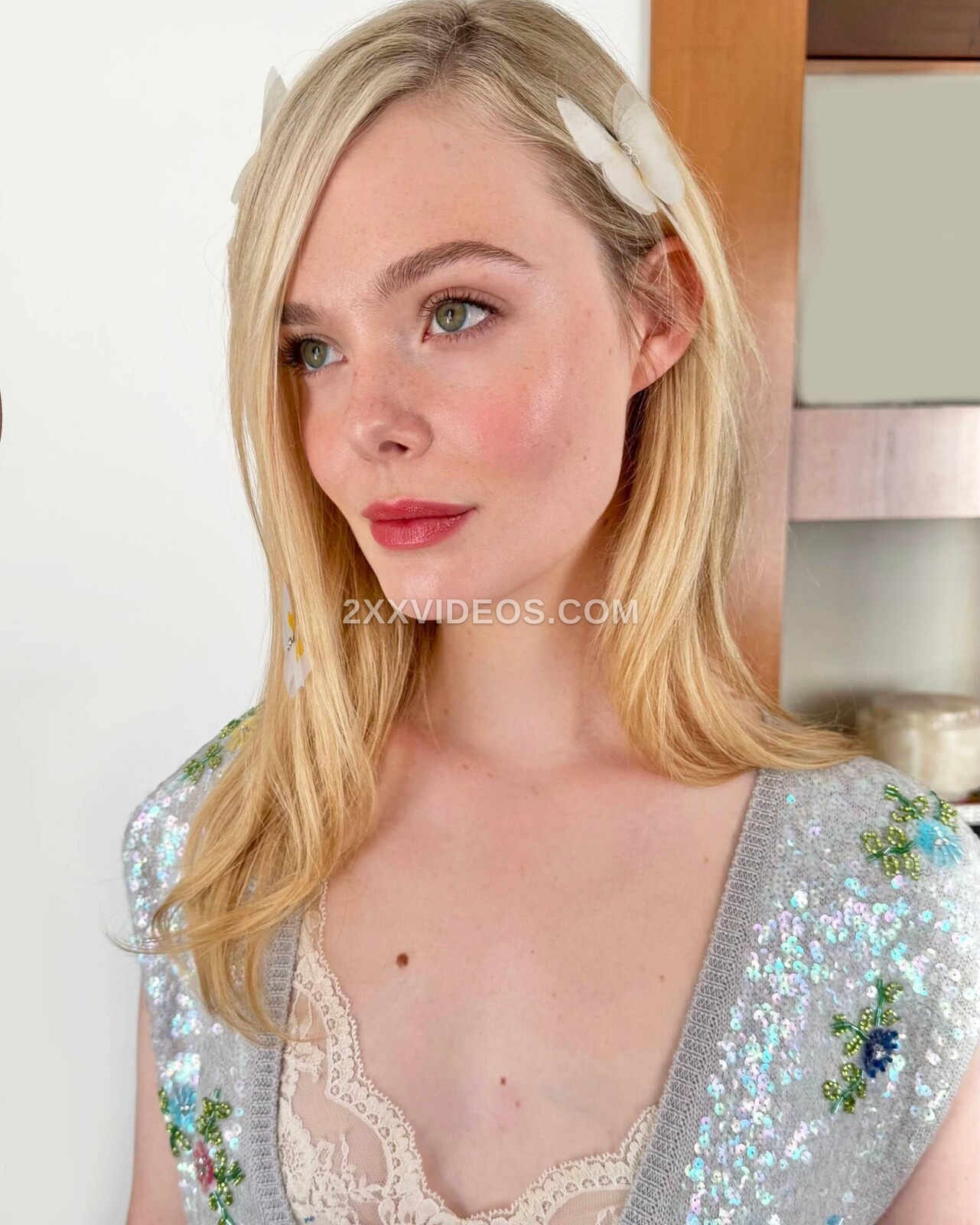 Elle Fanning photo
