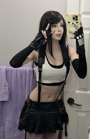 emiki28 photo