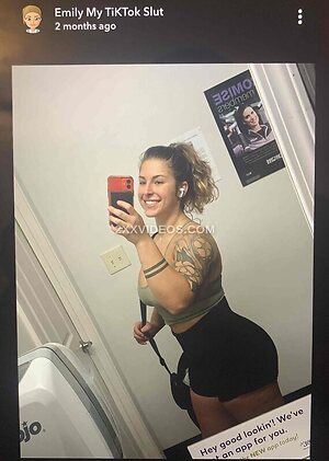 Emily Joel Nude Leaked Photo #5