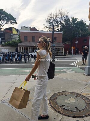 Emily Wickersham photo